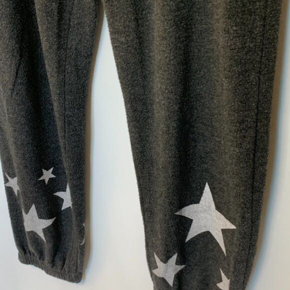 Well Worn Los Angeles Light Gray Jogger with Stars - Picture 3 of 5